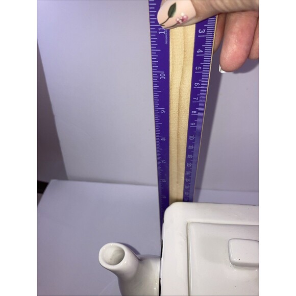 Vintage Ceramic Snowman Scene teapot - Picture 5 of 5